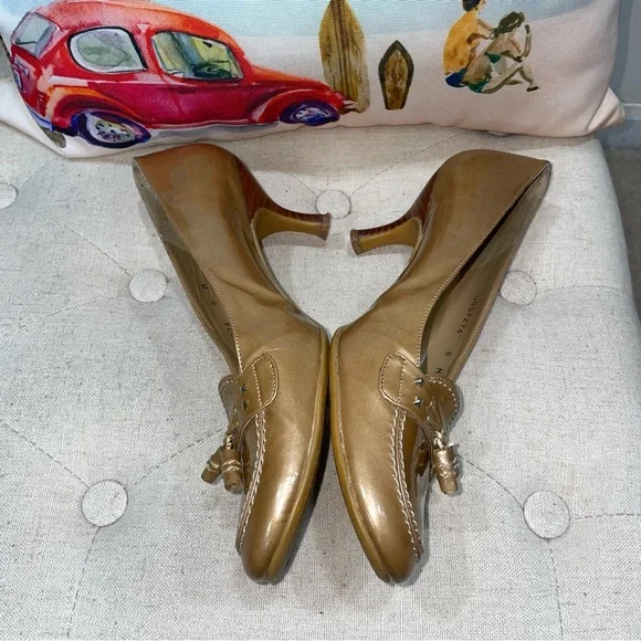 Stuart Weitzman moccasin pump Gold leather Heels Size 8W Women'S - Picture 7 of 10